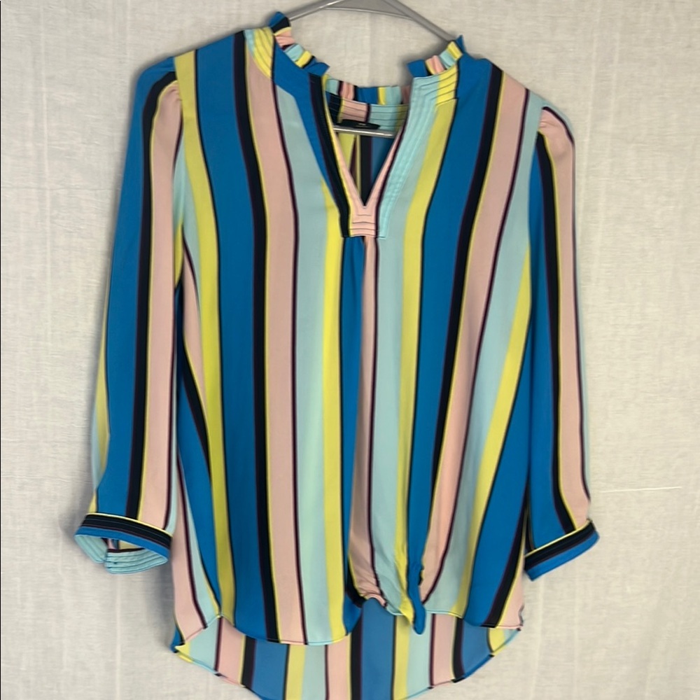 Worthington Blue and Yellow 3/4 Sleeve Relaxed Blouse. CAJA #1. C
